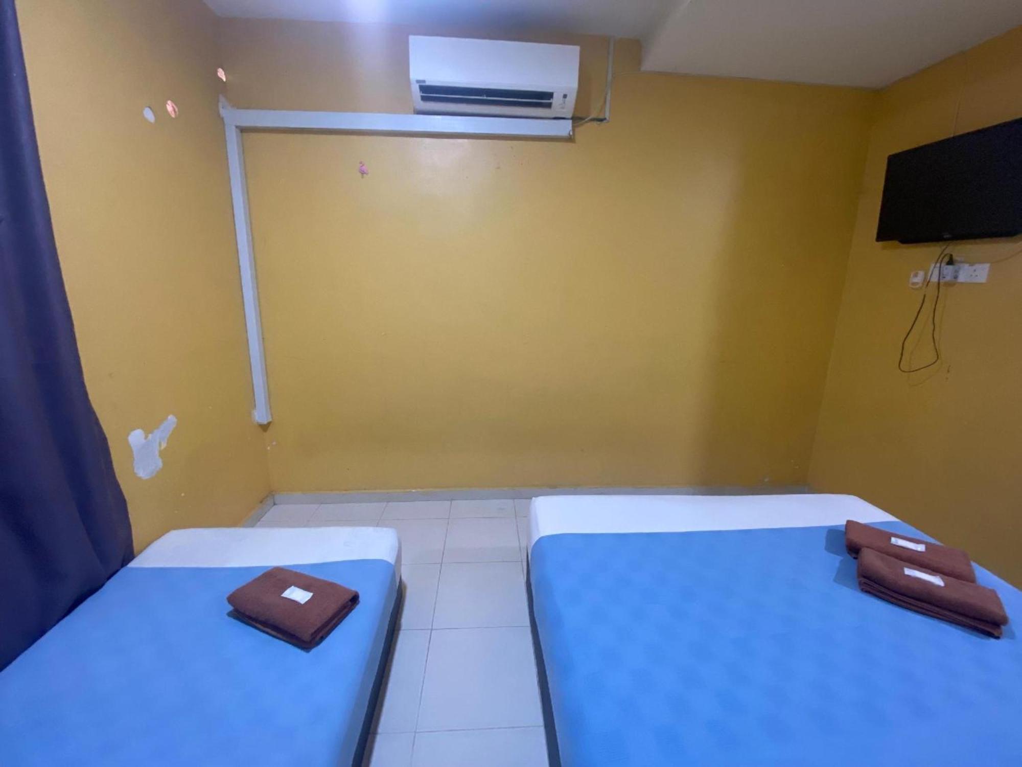 Oyo 91065 Hotel De Anjung Muadzam Shah 외부 사진