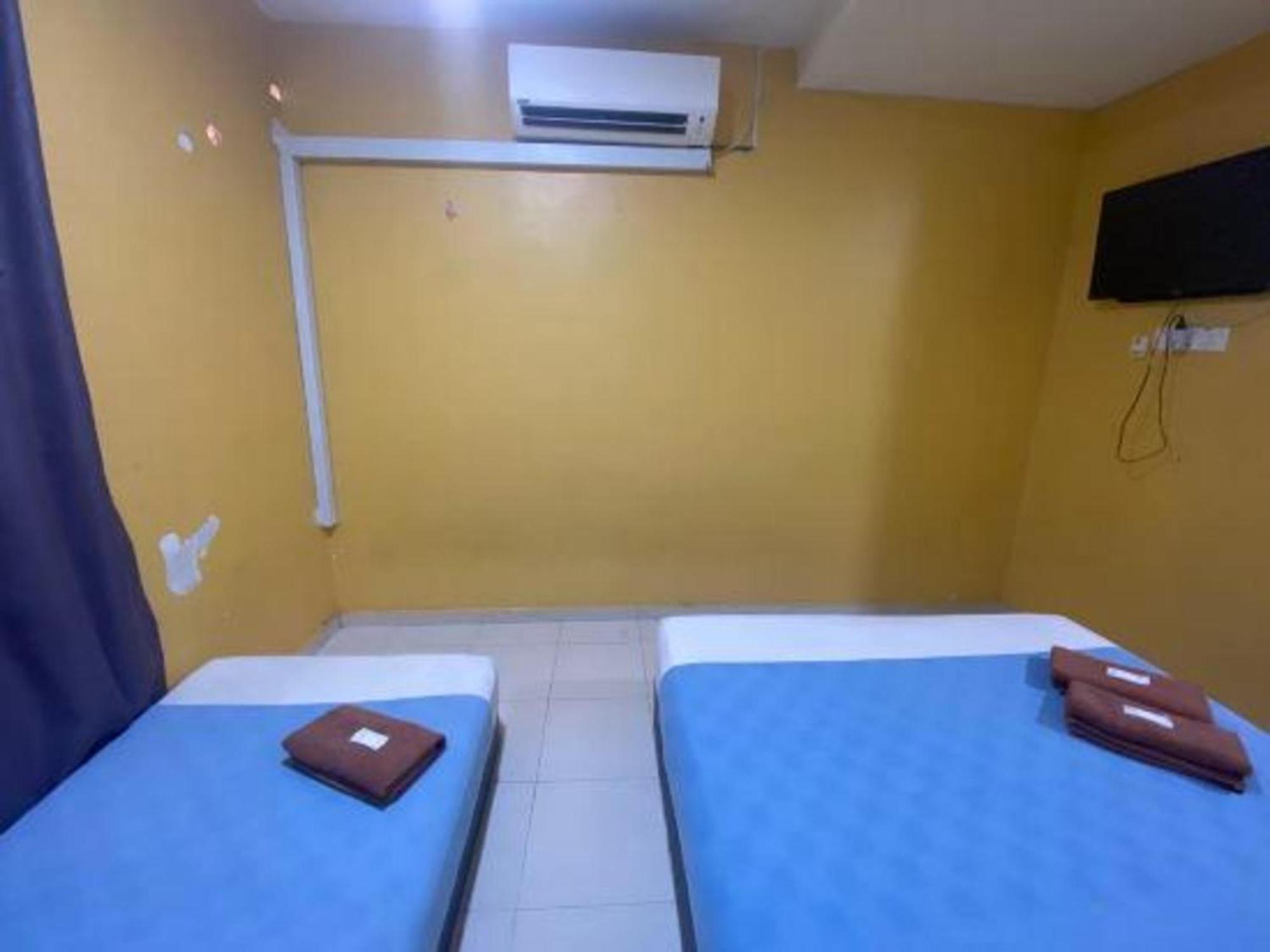 Oyo 91065 Hotel De Anjung Muadzam Shah 외부 사진