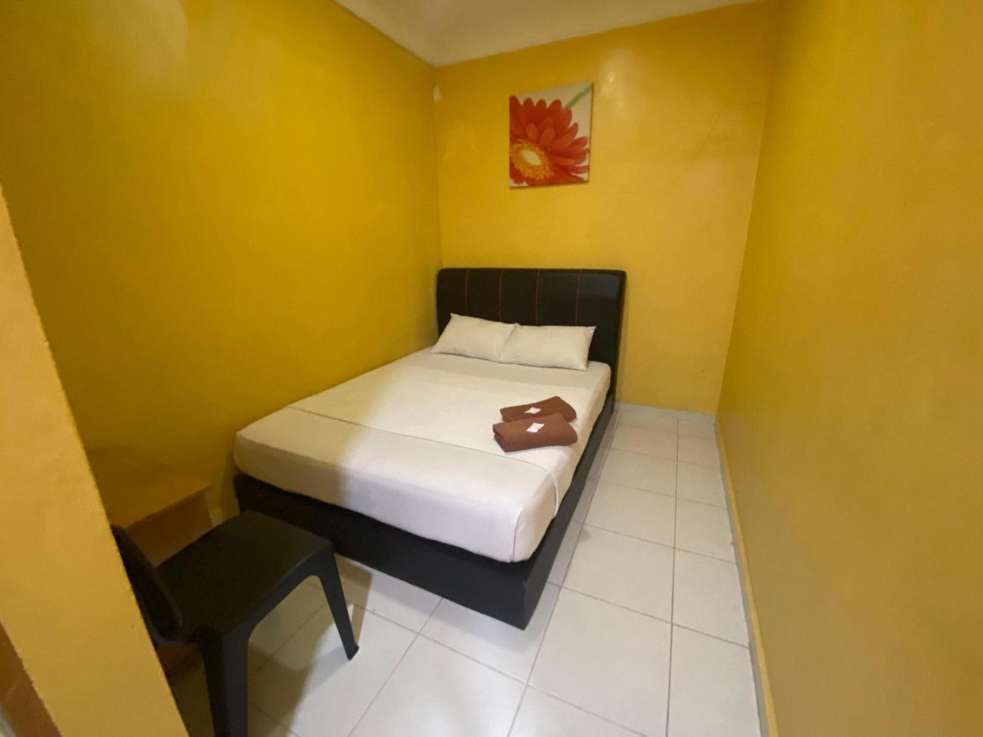 Oyo 91065 Hotel De Anjung Muadzam Shah 외부 사진