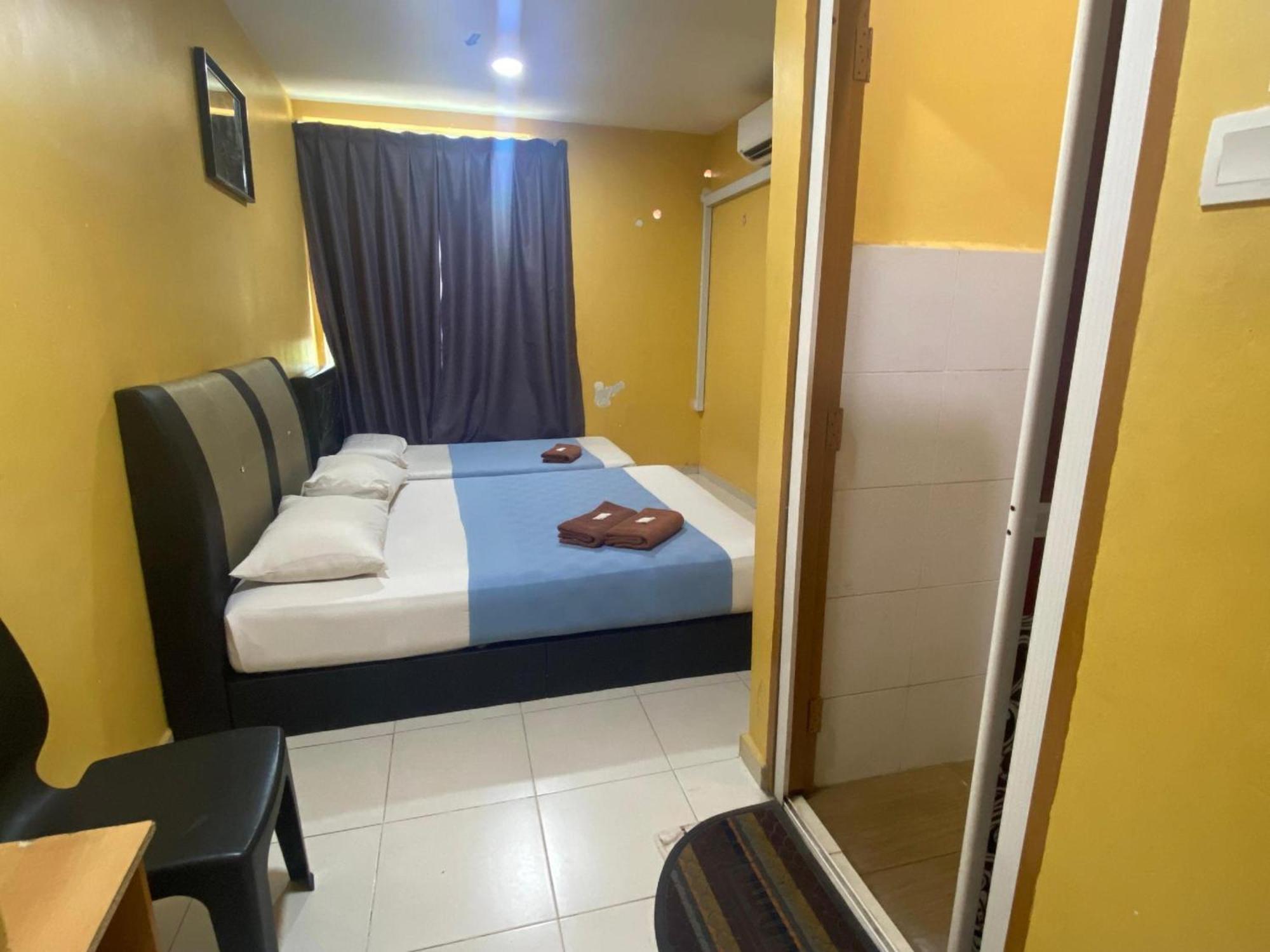 Oyo 91065 Hotel De Anjung Muadzam Shah 외부 사진