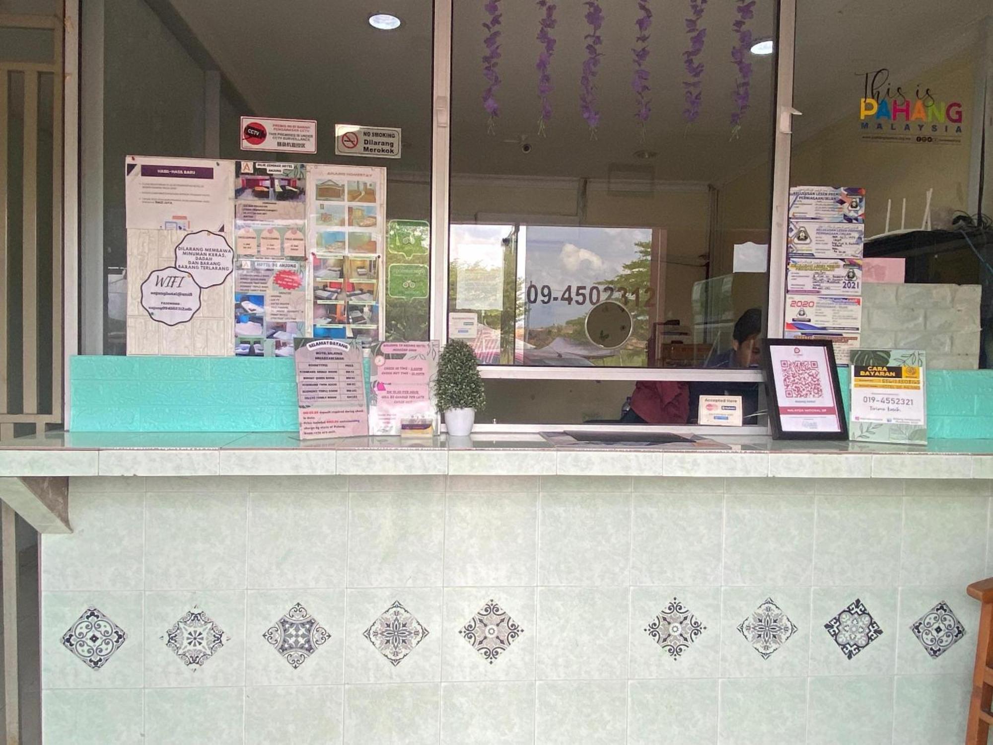 Oyo 91065 Hotel De Anjung Muadzam Shah 외부 사진