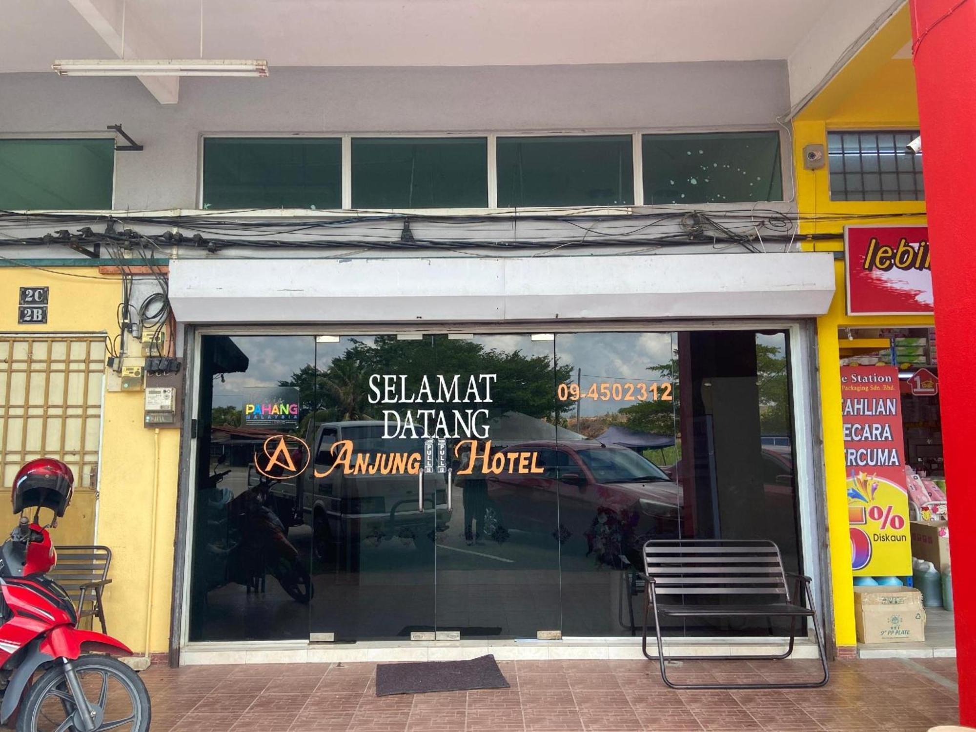 Oyo 91065 Hotel De Anjung Muadzam Shah 외부 사진